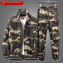 Lightweight Men’s Camo Cargo Suit – Anti-Dirt & Durable Design